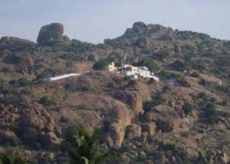 பல ஆண்டுகளாக தூர்வாராத சஞ்சீவி மலை நீர்வரத்து  ஓடை