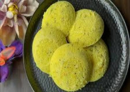 பாசிப்பருப்பு இனிப்பு இட்லி