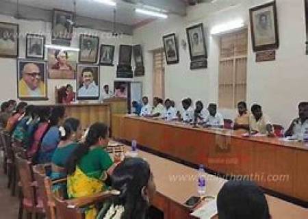 ராஜபாளையம் நகராட்சியில் இந்த ஆண்டு இலக்கினை அடைய முனைப்பு காட்டி  வரும்  நகராட்சியின் அனைத்து துறையினர்.