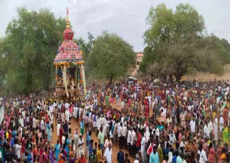 மாயூரநாத சுவாமி கோயிலில்  தேரோட்டம்..