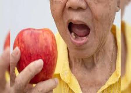 உணவை  மெல்வதற்குச் சிரமப்படும் முதியோர்களுக்கான சில யோசனைகள். 