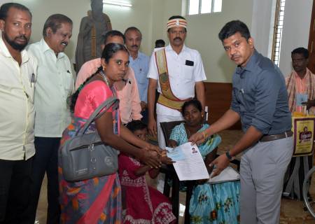 மக்கள் குறைதீர்க்கும் நாள் கூட்டம் மாவட்ட ஆட்சித்தலைவர் அவர்கள் தலைமையில் நடைபெற்றது.