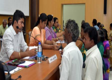 மக்கள் குறைதீர்க்கும் நாள் கூட்டம்.