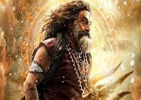 பாலகிருஷ்ணா நடித்துள்ள தெலுங்கு படமான  "அகண்டா 2” மூலம் ' “இளைஞர்களிடம் சனாதன தர்மம் போய் சேரணும்" என்றார்.
