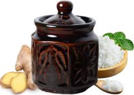 சமையல் அறையில் எந்த திசையில்  உப்பை வைக்க வேண்டும் ?