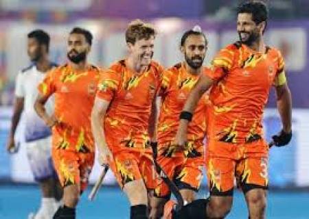எச்.ஐ.எல்அணி ஹாக்கி இந்தியா லீக் அணி போட்டியில்., 6-3 என, பெங்கால் அணியை வென்றது.