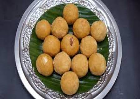 பயத்தம் பருப்பு லட்டு சுவை கூட.....