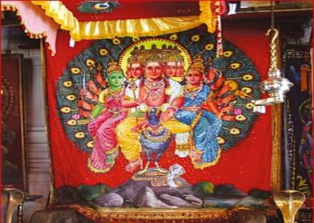 கதிர்காமம் முருகன்.