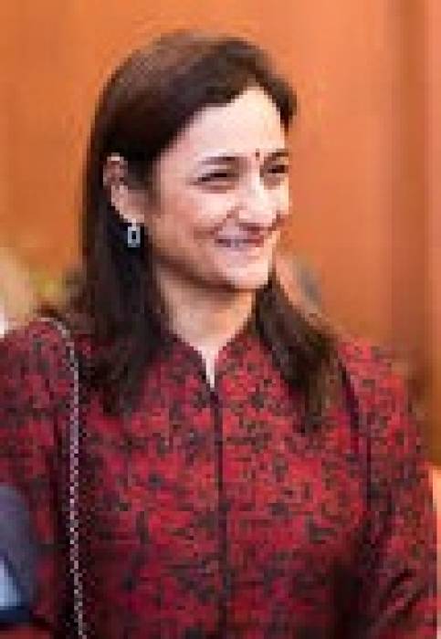 ராஜபாளையம் காந்தி கலை மன்றத்தில்  ராம்கோ சமூக சேவை பிரிவு தலைவர் நிர்மலா ராஜா  சிறப்பு விருந்தினராக பங்கேற்ற இளம் தொழில் முனைவோர் சங்கம் சார்பில் இரண்டு நாள் கண்காட்சி நடந்தது.