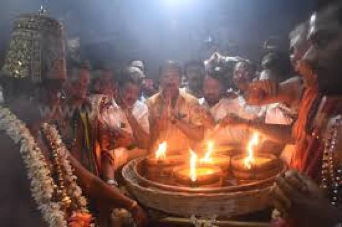 கார்த்திகை மாதத்தின் சிறப்புகள்!! கார்த்திகை தீப திருவிழா:
