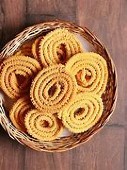  மகிழம்பூ, தேன்குழல் செய்ய....