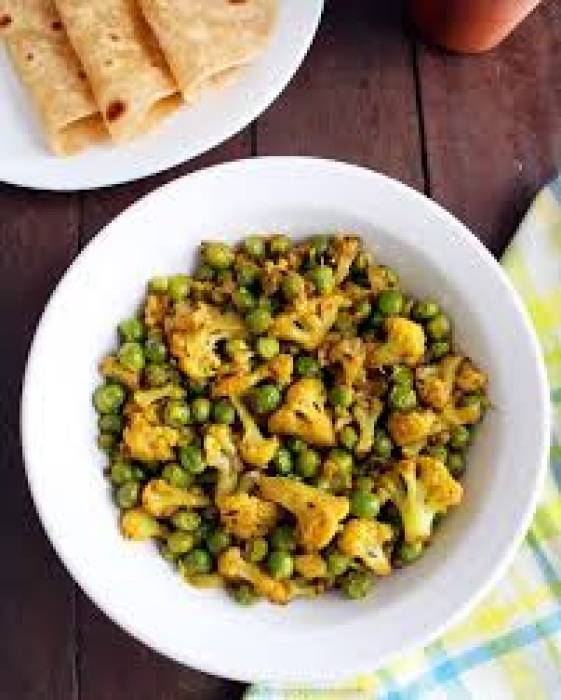 .பச்சை பட்டாணி காலிஃப்ளவர் வறுவல்.