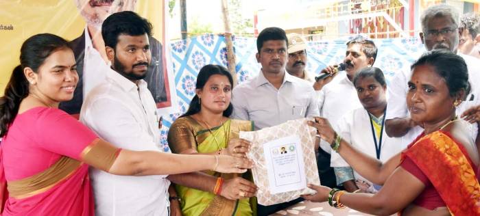 கால்நடைகளுக்கான சுகாதார மற்றும் விழிப்புணர்வு சிறப்பு முகாம்.